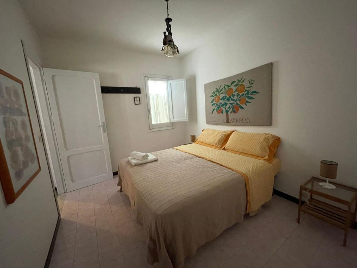 Cortile Via Sales 11 Apartment Erice Luaran gambar